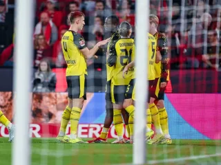 Dortmundning «Borussiya» klubi «Gamburg» ustidan 0:2 hisobida yutqazib, irodali g‘alabaga erishdi.