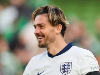 Jek Grilish Manchesterdagi barlarning birida uxlab qoldi