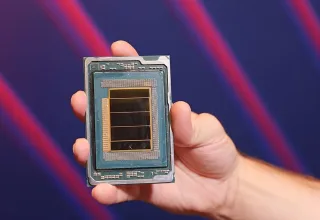 Intel aktsiyalari rekord darajada qimmatlashdi, hukumat paketi 36 mlrd dollarga yetdi