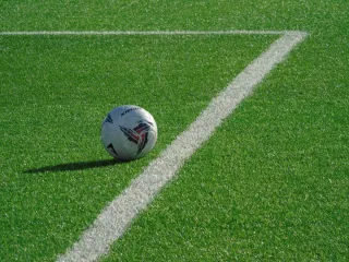 Fransiya futbol federatsiyasining sobiq prezidenti 90 yoshida vafot etdi
