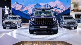 Pekinda 843 ot kuchiga ega Hongqi yo'ltanlamasi taqdim etildi