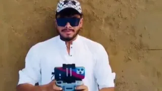 Pokistonlik rassom Ali Xominaiyning qum portretini yasadi (video)