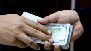 Qo‘qonda 10 ming dollar talab qilgan tovlamachi ushlandi