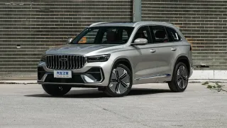 Xitoyda tejamkor Geely Monjaro gibrid krossoveri sotuvga chiqdi