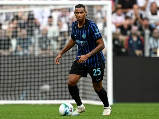 «Inter» Akanjini «Man Siti»dan to'liq sotib oladi