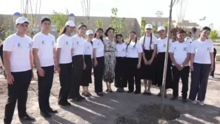 Ziroat Mirziyoyeva Xivada ko'chat ekish aksiyasida ishtirok etdi