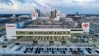 Toyota talabni qondirish uchun ilk bor Tayvandan avtomobil import qiladi