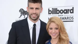 Shakira konsertida muxlislar Jerar Pikega qarshi shiorlar hayqirdi