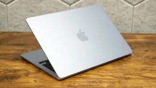 Apple kompaniyasi MacBook va iPad narxlarini oshirdi