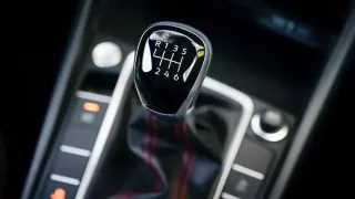 Volkswagen Jetta modellarida mexanik uzatmalar qutisi tarixga aylandi