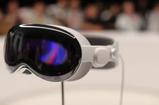 Apple Vision Pro rahbari faoliyatini OpenAI kompaniyasida davom ettiradi