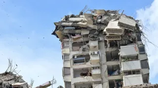 Venesuelada yuz bergan kuchli zilzila katta talafotlarga olib keldi