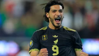 Raul Jimenez faoliyatini Vulverxempton klubida davom ettiradigan bo'ldi