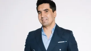 Bobur Mansurov rafiqasi bilan birgalikda sayohatga yo'l oldi