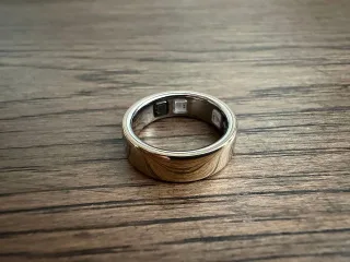Oura Ring 5 aqlli uzugining yangi va ixcham ko‘rinishi
