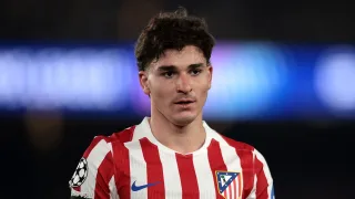Barselona va Atletiko Julian Alvarez transferi bo'yicha kelisha olmayapti