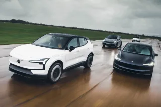 Yevropada elektromobillarga o‘tish jarayoni qonunchilikdagi noaniqliklar tufayli sekinlashmoqda