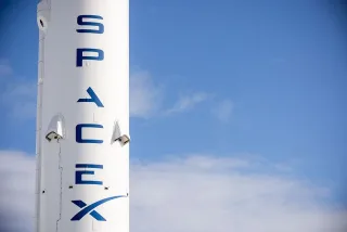 SpaceX aksiyalari sotuvi Robinhood platformasida rekord darajadagi trafikni keltirib chiqardi