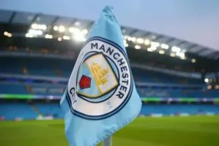 Manchester Siti tarkibni optimallashtirish uchun yigirma besh nafar futbolchini sotuvga qo‘ydi