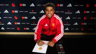 Manchester Yunayted yarim himoyachi Andrey Santosni o‘z safiga qo‘shib oldi
