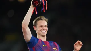 Frenkie de Jongning davolanish qarori Barselona klubini xavotirga soldi