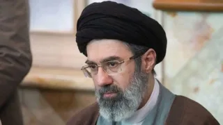 Mujtabo Xomanaiy otasining dafn marosimida nega qatnashmadi