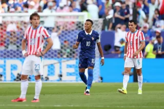 Kilian Mbappe Paragvay bilan o‘yindagi g‘alabani keskin nishonladi
