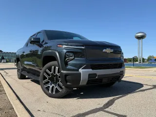 Chevrolet Silverado EV rusumli pikaplar nega kam sotilmoqda