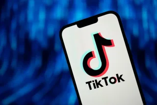 AQSH federal xizmatchilariga TikTok ilovasidan foydalanishga qayta ruxsat berildi