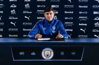 Manchester Siti Abduqodir Husanov bilan shartnomani 2031 yilgacha uzaytirdi