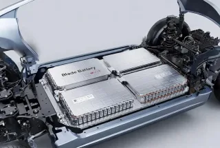 BYD bir quvvatlanishda ming kilometr masofa bosuvchi batareya chiqardi