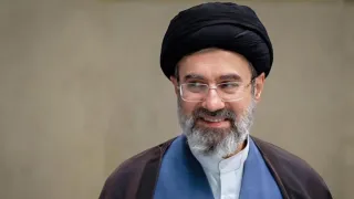 Mujtabo Xomanaiy Tramp imzosining ishonchliligi haqida fikr bildirdi