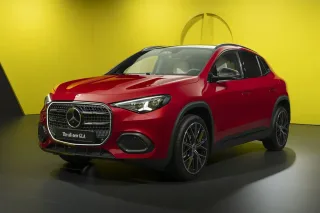 Mercedes-Benz kompaniyasi uchinchi avlod GLA krossoverini taqdim etdi