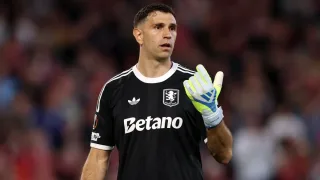 Emiliano Martines Aston Villa bilan kelishmovchilik fonida Yuventusga o‘tmoqda