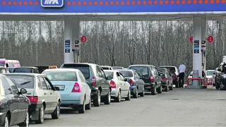Rossiyada benzin taqchilligi fonida amaldorlarga alohida imtiyozlar berildi