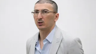 Sanjar Karimovning qamoqxonada soch ekkani haqidagi xabarlar rad etildi