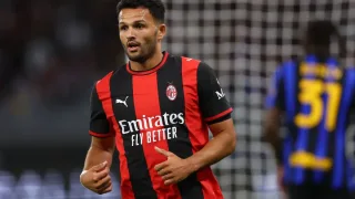 Milan va Manchester Yunayted oʻrtoqlik oʻyini tarkiblari eʼlon qilindi