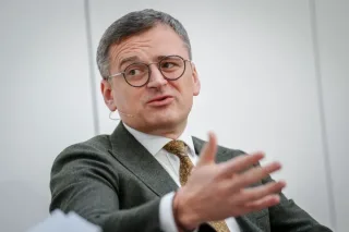 Dmitriy Kuleba Rossiya bilan muzokaralar nega to‘xtaganini tushuntirdi