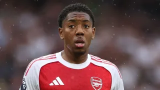 Mayls Lyuis-Skelli Arsenalda qolib asosiy tarkib uchun kurashmoqchi