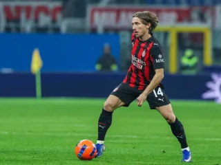 Luka Modrich Milanga byudjet aviakompaniyasi reysi bilan qaytdi