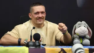 Aleksandr Usik Tayson Fyuriga navbatdagi jang uchun javob qaytardi