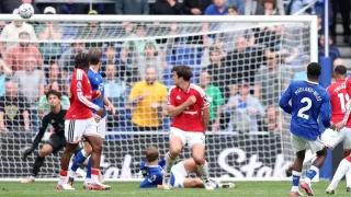 Manchester Yunayted so‘nggi daqiqalarda g‘alabani qo‘ldan chiqardi