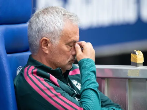 Joze Mourinyu Betis futbolchilarini simulyatsiyada ayblab chiqdi
