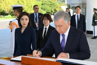 Shavkat Mirziyoyevning Koreya Respublikasiga davlat tashrifi boshlandi