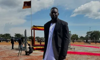 Angliyalik futbolchi Ugandadagi qadimiy qirollik vakiliga aylandi