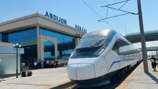 Toshkent va Andijon o‘rtasida yangi tezyurar poyezd qatnovi yo‘lga qo‘yildi
