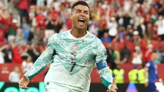 Krishtianu Ronaldu terma jamoadagi faoliyatini davom ettirib mingta gol urmoqchi