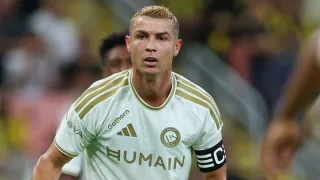 Ronaldu o‘yin vaqtida raqib jamoa taktikasini o‘g‘rincha kuzatdi