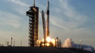 NASA va SpaceX kosmik stansiyaga parvozlarni davom ettiradi