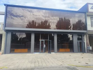 Kredit qarzi tufayli tadbirkorlik binosi majburiy tartibda xatlandi